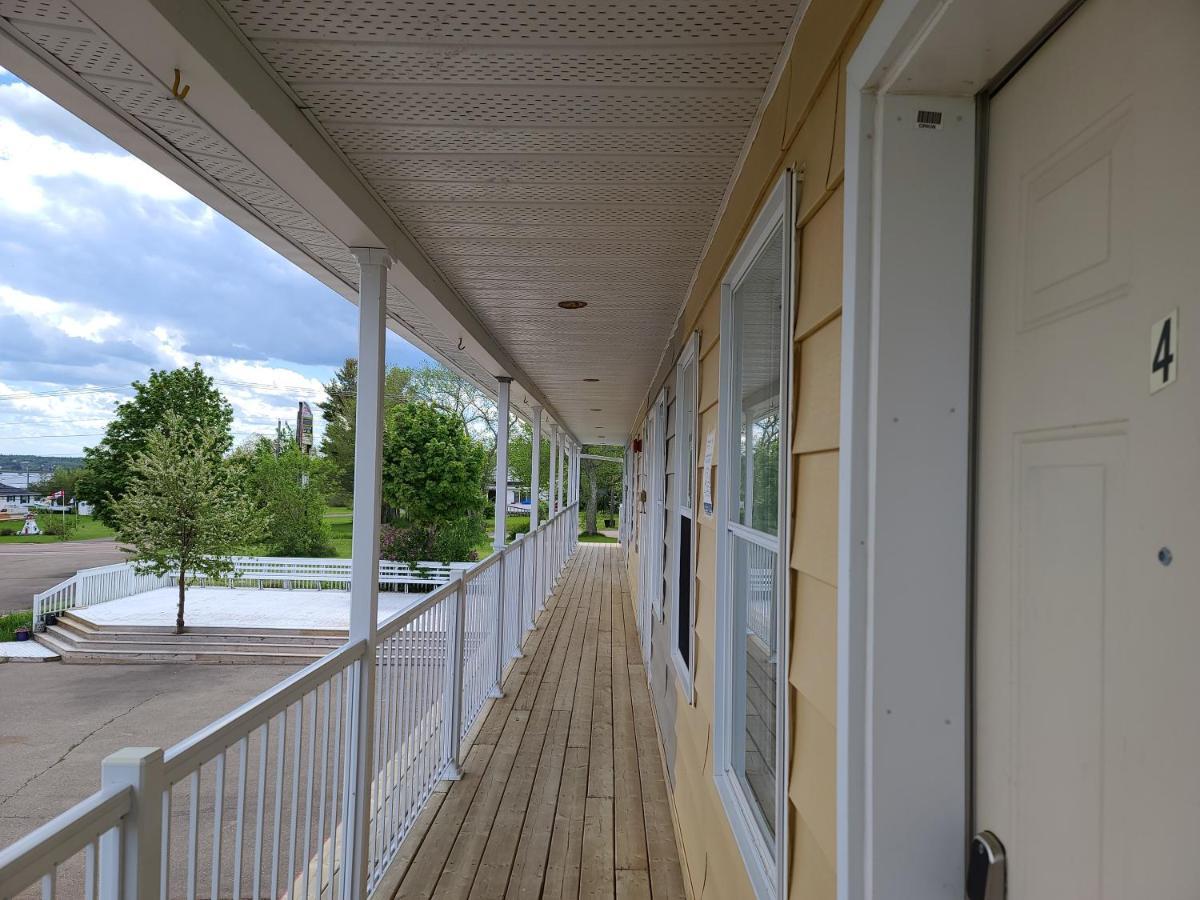 Bouctouche Bay Inn Extérieur photo